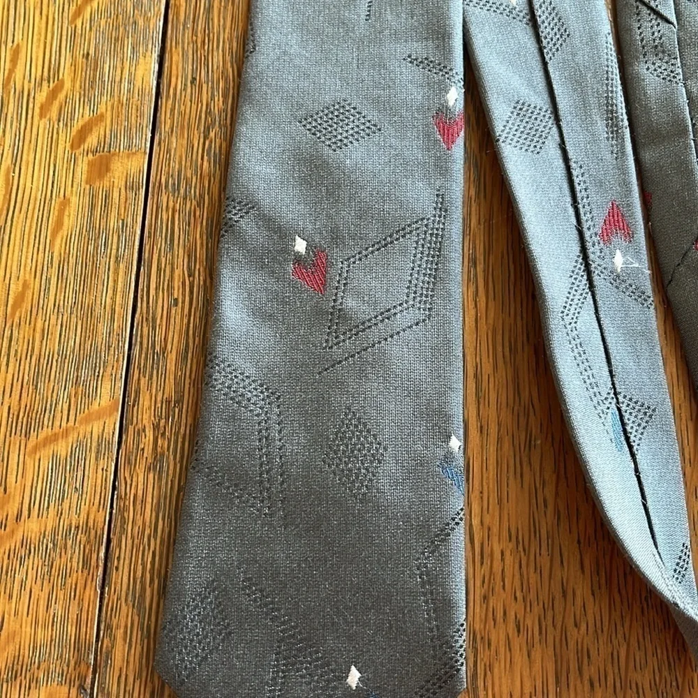 Bon Jour 100% Silk Tie Gray with Blue and Red Hearts Stitching Detail.